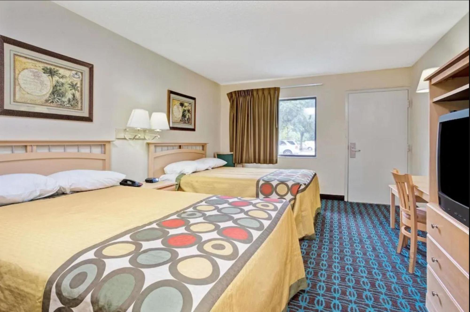 Economy Inn Jax-Op Ориндж Парк Екстериор снимка